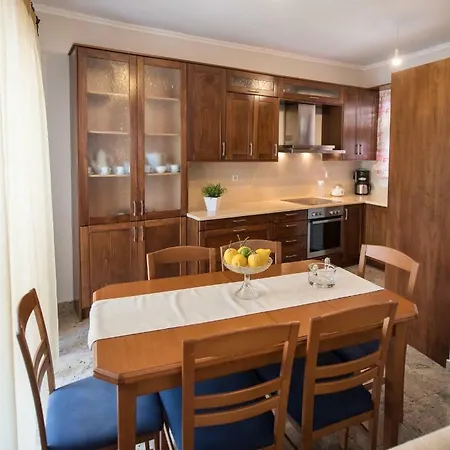 La Strada City House Lefkada City